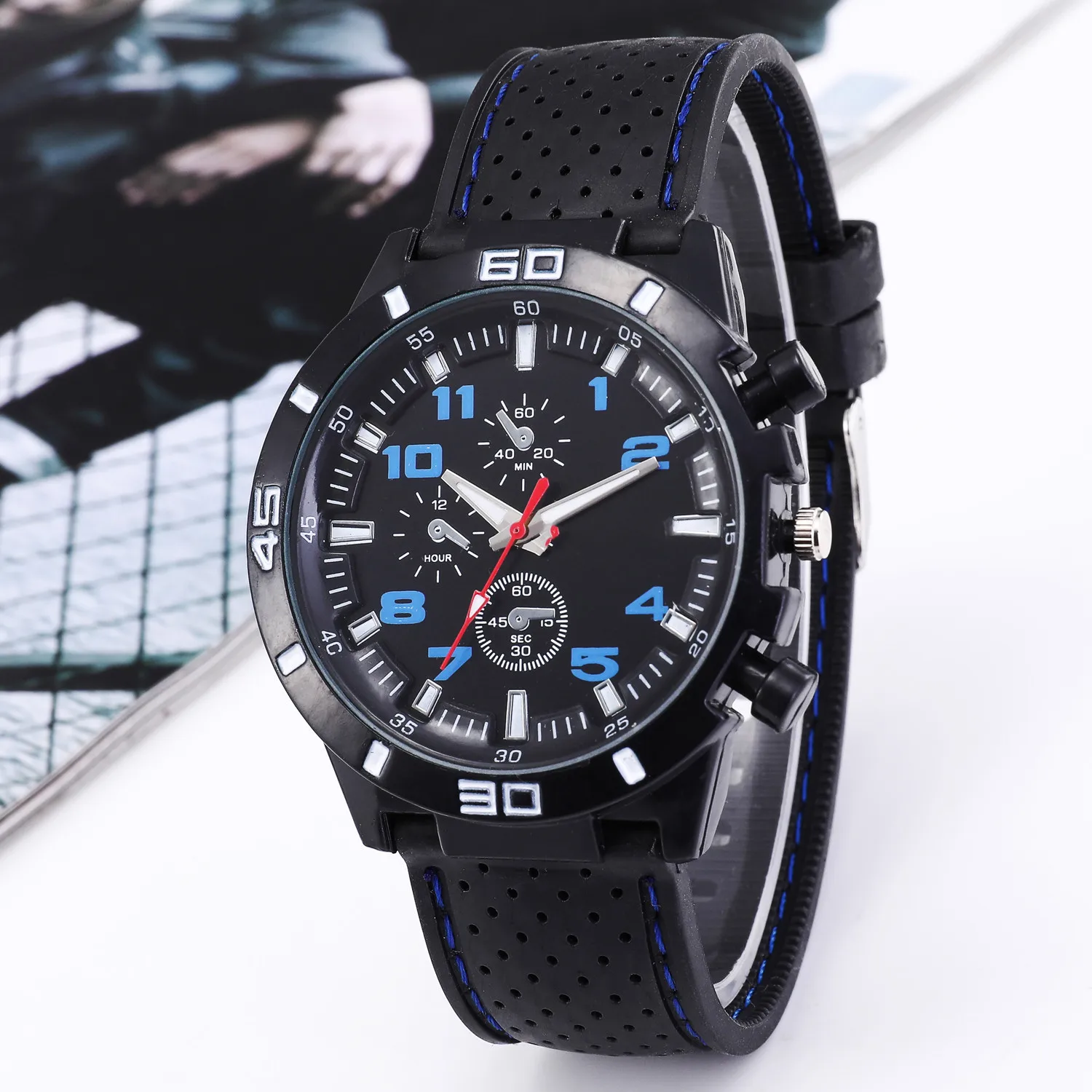 Chinese Factory Direct Sale Leather Minimalist Sport Watch Man Casual Quartz Wristwatch Fashion Racing Watches for Boys Children
Chinese Factory Direct Sale Leather Minimalist Sport Watch Man Casual Quartz Wristwatch Fashion Racing Watches for Boys Children