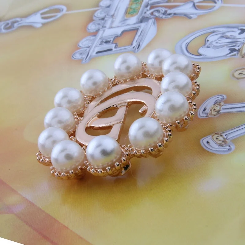 New women's brooch alloy 63-93 Brochespin rhinestone accessories with decorative buckle needle pearl brooch gift, Pink
New women's brooch alloy 63-93 Brochespin rhinestone accessories with decorative buckle needle pearl brooch gift, Pink