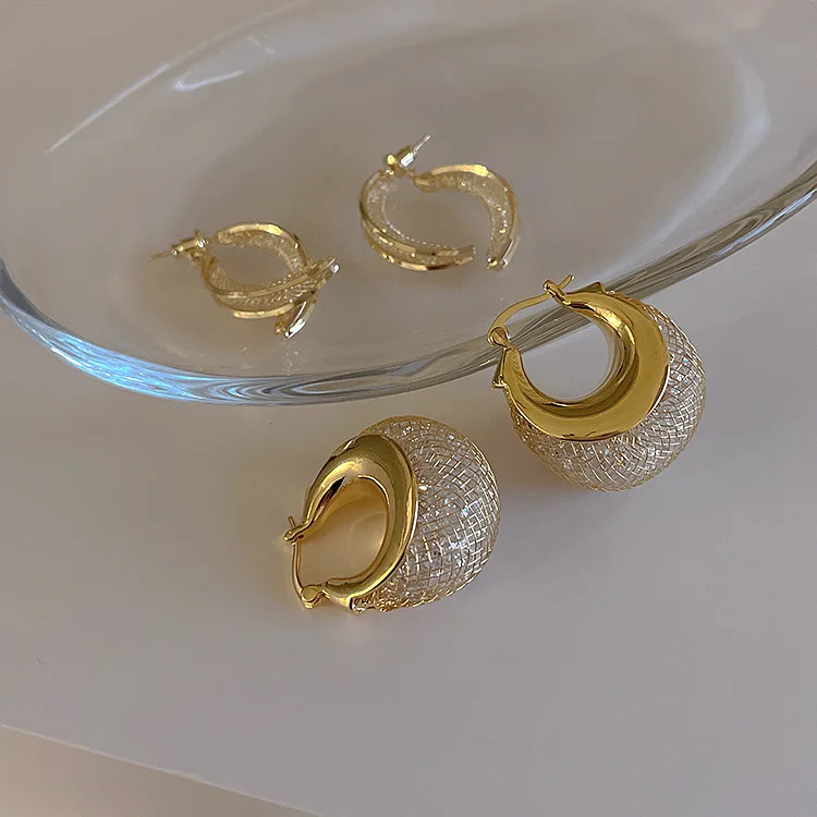 2 Designs Hollow Mesh Geometric Basket Earrings C Shape Hoop Earrings for Women Gold Plated Stylish Vintage Statement Jewelry
2 Designs Hollow Mesh Geometric Basket Earrings C Shape Hoop Earrings for Women Gold Plated Stylish Vintage Statement Jewelry