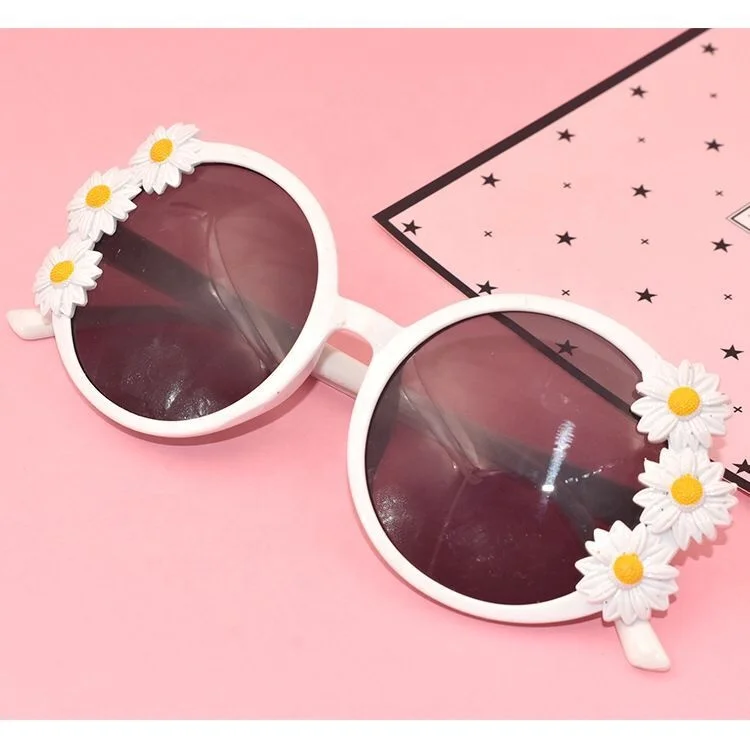 2022 New Trend Small Flower Frame Party Sun Glasses Sexy Crazy Plastic Sunglasses, Pantone color
2022 New Trend Small Flower Frame Party Sun Glasses Sexy Crazy Plastic Sunglasses, Pantone color