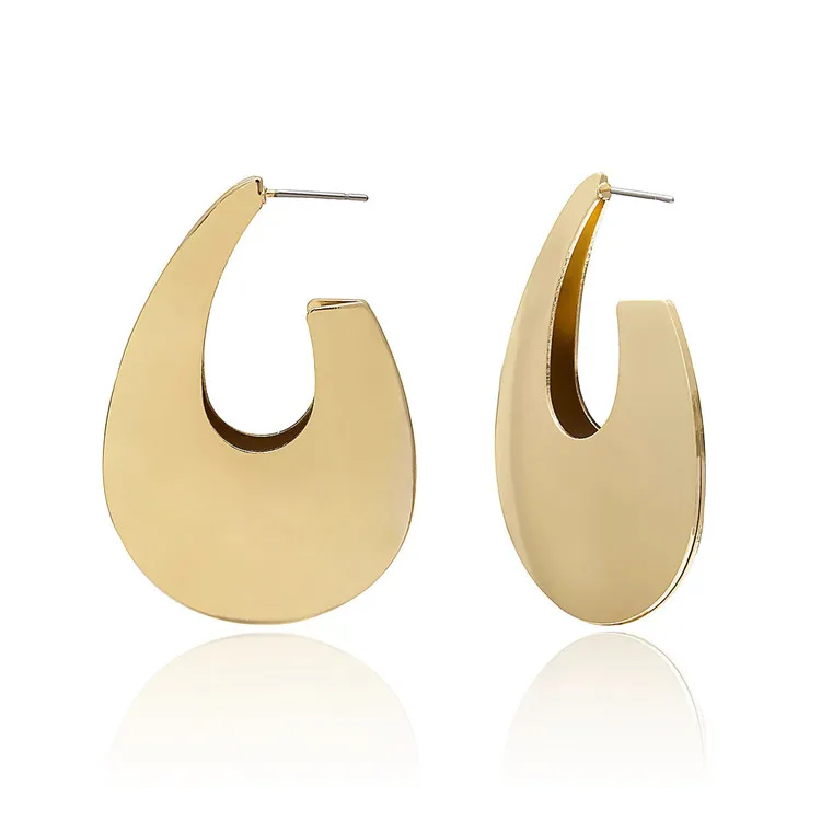 Luxury Chic Women Jewelry Metal C Shaped Earring 18K Gold Plated C Shape Large Gold Hoop Earring
Luxury Chic Women Jewelry Metal C Shaped Earring 18K Gold Plated C Shape Large Gold Hoop Earring