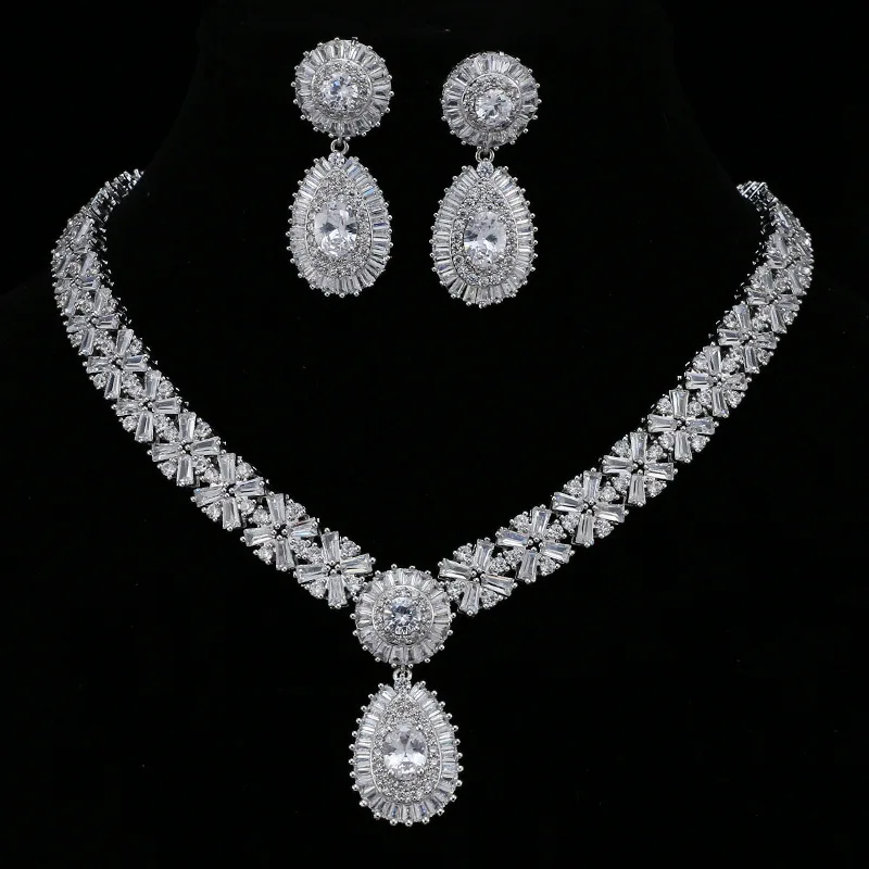 Sparkling vintage bridal Zircon necklace earrings set for women jewelry set for weddings, Silver
Sparkling vintage bridal Zircon necklace earrings set for women jewelry set for weddings, Silver