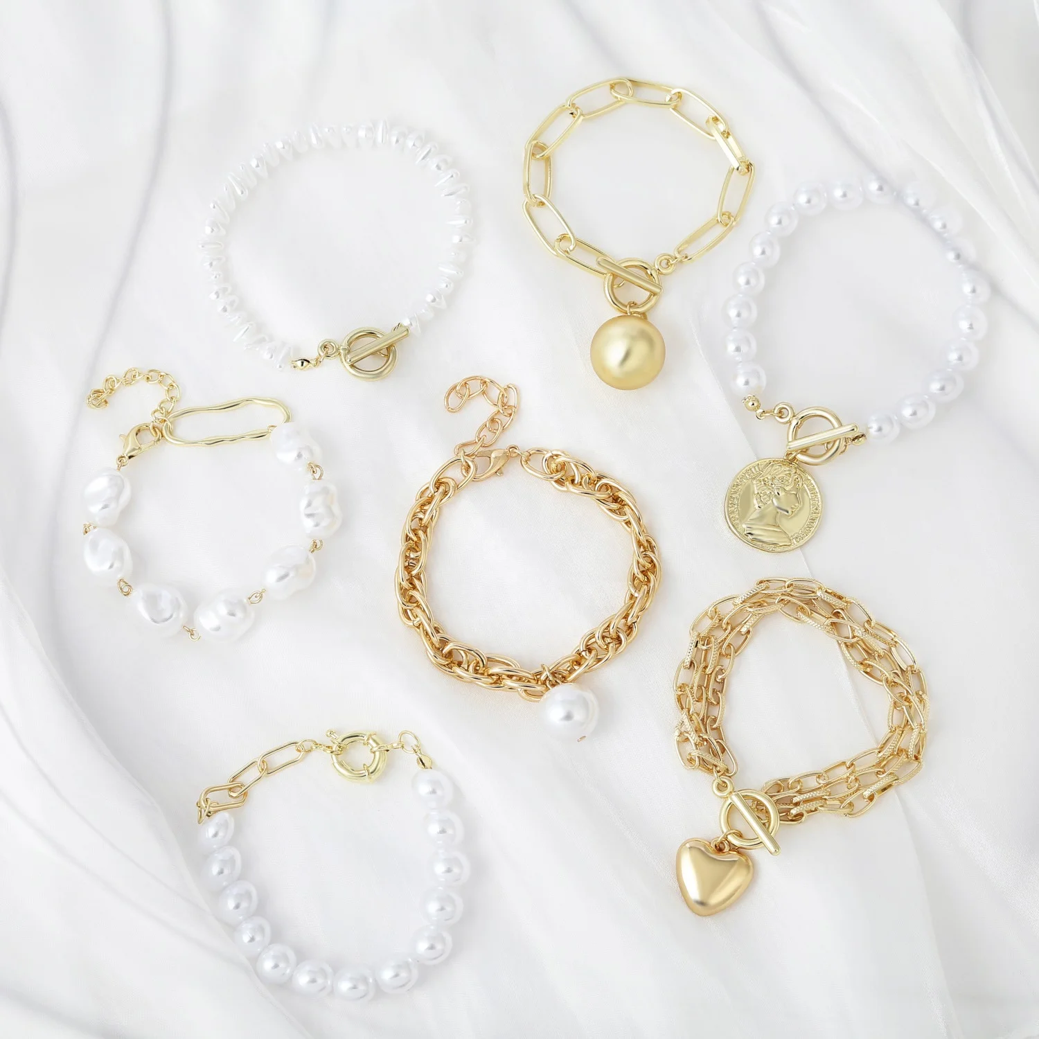 2023 Simple Style Baroque Pearl Gold Plated Bracelet Heart Paperclip Chain Adjustable Bangle Bracelet Women Jewelry Party Gift
2023 Simple Style Baroque Pearl Gold Plated Bracelet Heart Paperclip Chain Adjustable Bangle Bracelet Women Jewelry Party Gift