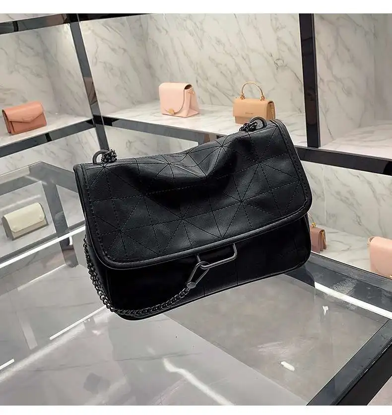 New Za Diamond Black Shoulder Bag RA chain women 2021pu Leather Messenger Bag luxury designer handbag and handbag
New Za Diamond Black Shoulder Bag RA chain women 2021pu Leather Messenger Bag luxury designer handbag and handbag
