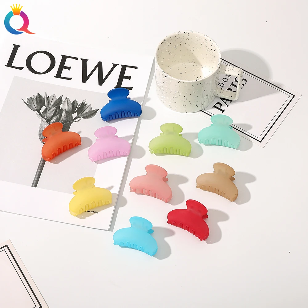 Sweet Small size Matte Hair Claw Clip Women Girl Half Round Hairgrip Non-slip Hair Accessories
Sweet Small size Matte Hair Claw Clip Women Girl Half Round Hairgrip Non-slip Hair Accessories