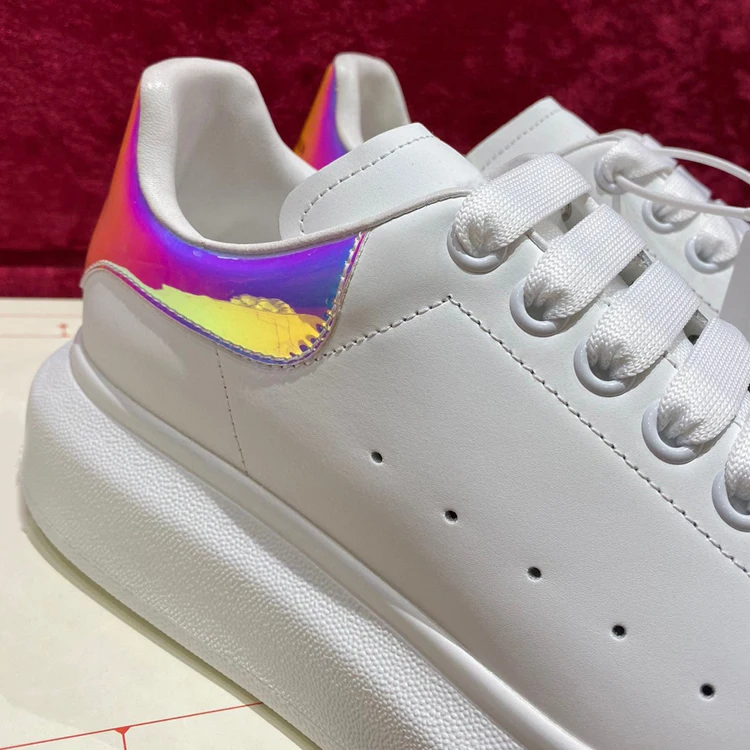 Breathable lightweight leather men sport shoes with high quality sneakers for man AlexanderMcQueen sneakers, 16 colors
Breathable lightweight leather men sport shoes with high quality sneakers for man AlexanderMcQueen sneakers, 16 colors