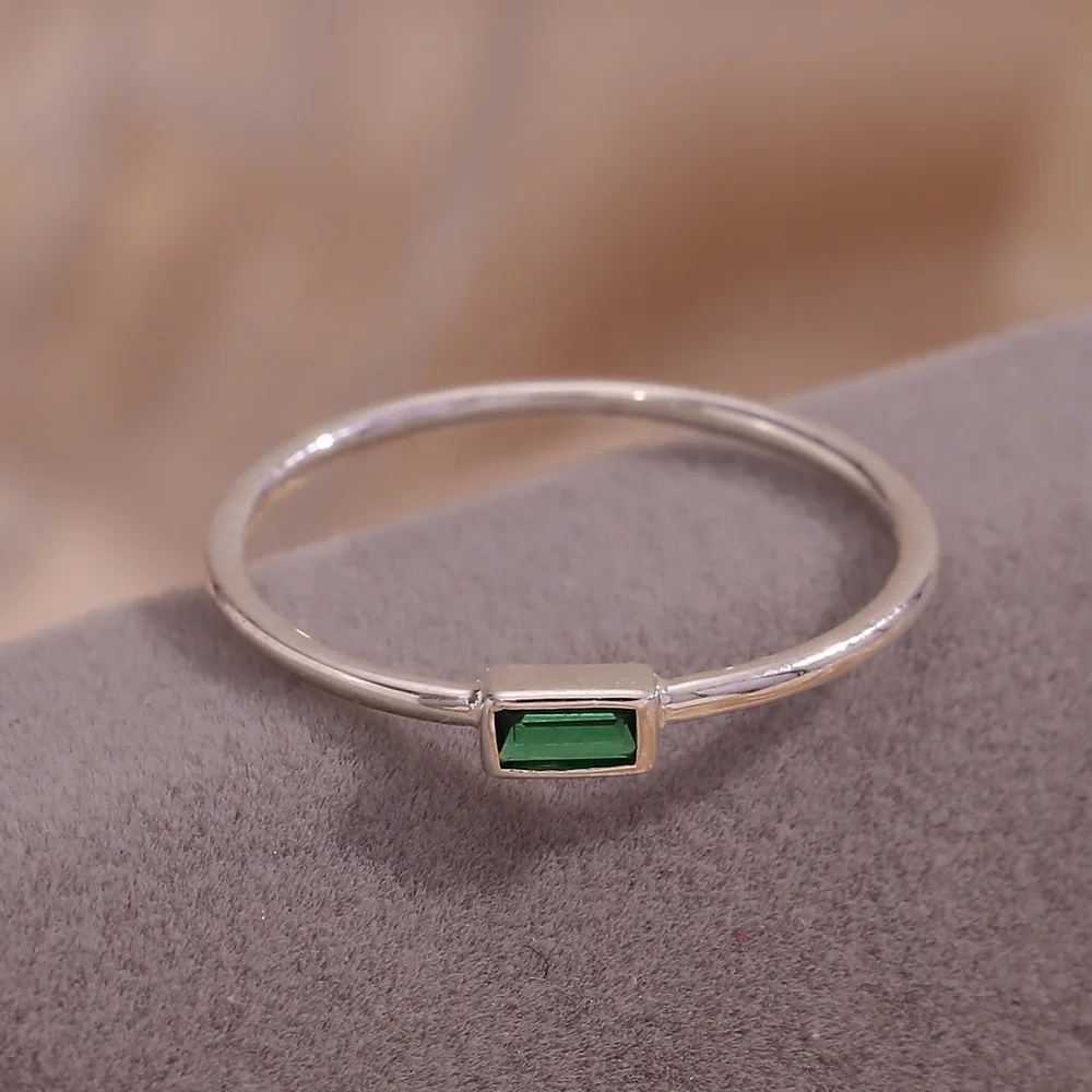 Minimalist Square Green Zircon 925 sterling silver Rhodium Plated Rings Women Jewelry
Minimalist Square Green Zircon 925 sterling silver Rhodium Plated Rings Women Jewelry