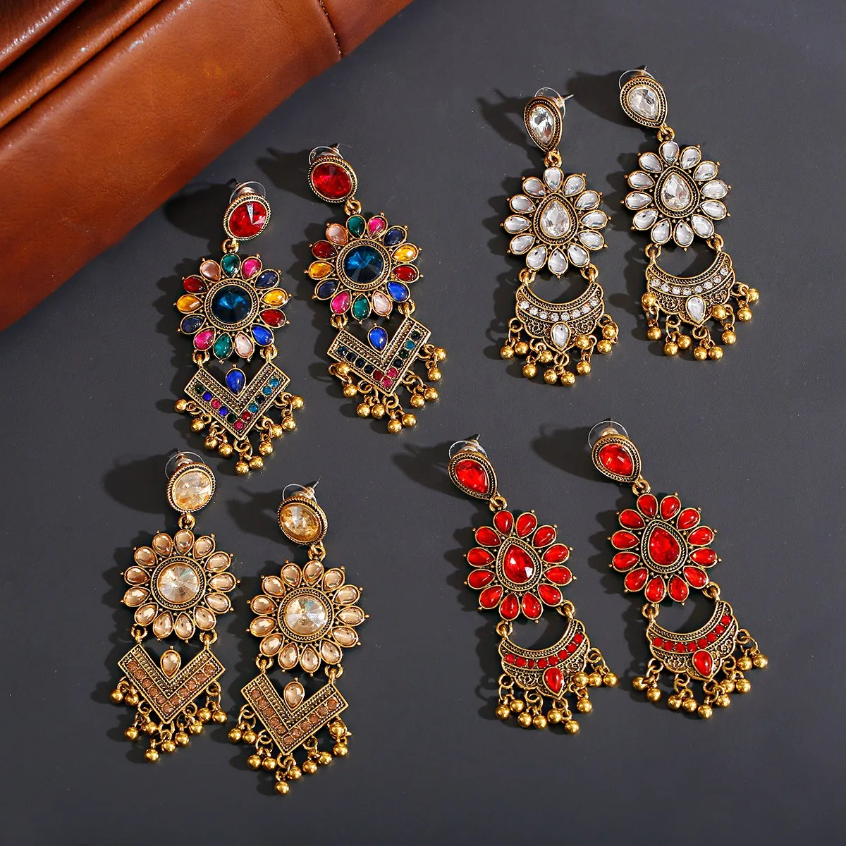 Luxury Red Rhinestone Flower Wedding Earrings For Women Orecchini Jewelry Ladies Retro Indian Jhumka Earrings, Gold
Luxury Red Rhinestone Flower Wedding Earrings For Women Orecchini Jewelry Ladies Retro Indian Jhumka Earrings, Gold
