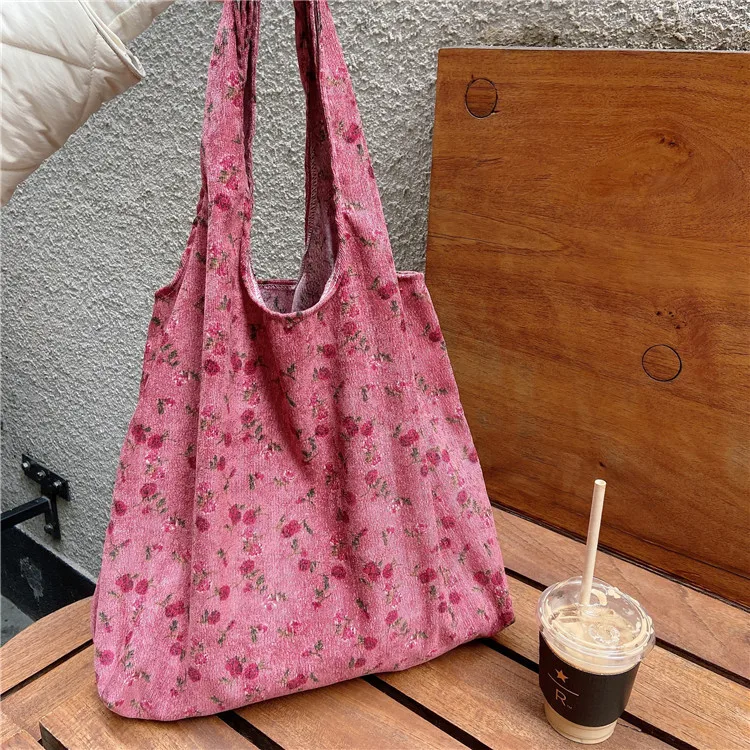 Customization Summer 2021 literary vintage flower shoulder bag plain corduroy student handbag wholesale, Customized color
Customization Summer 2021 literary vintage flower shoulder bag plain corduroy student handbag wholesale, Customized color