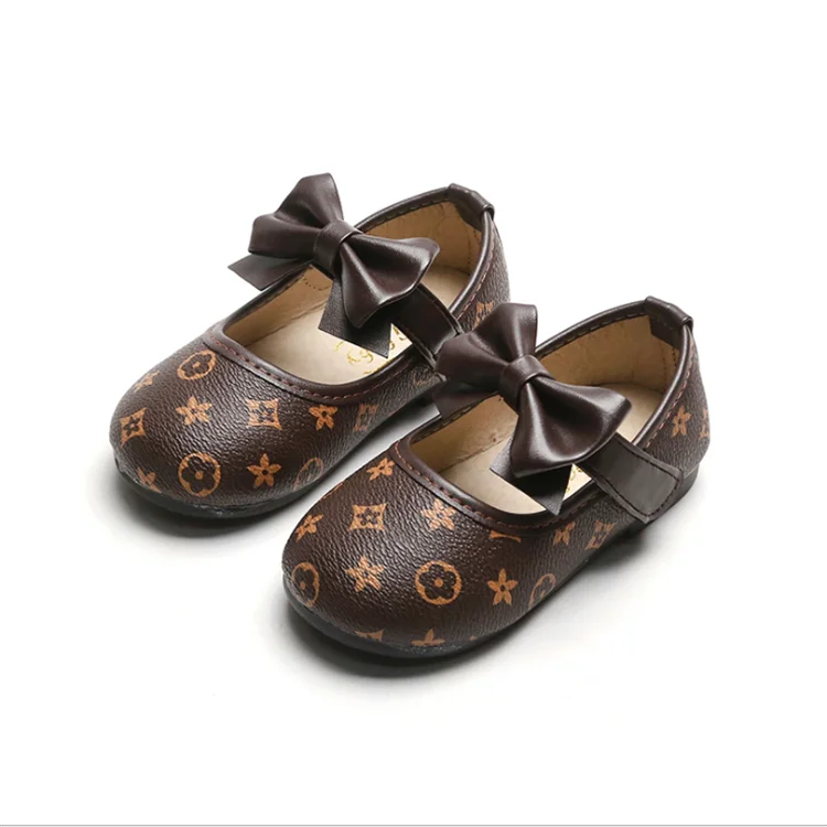 2020 Fashionable new kids leather shoes girls comfortable flat princess shoes child soft sole bowknot dress shoes
2020 Fashionable new kids leather shoes girls comfortable flat princess shoes child soft sole bowknot dress shoes