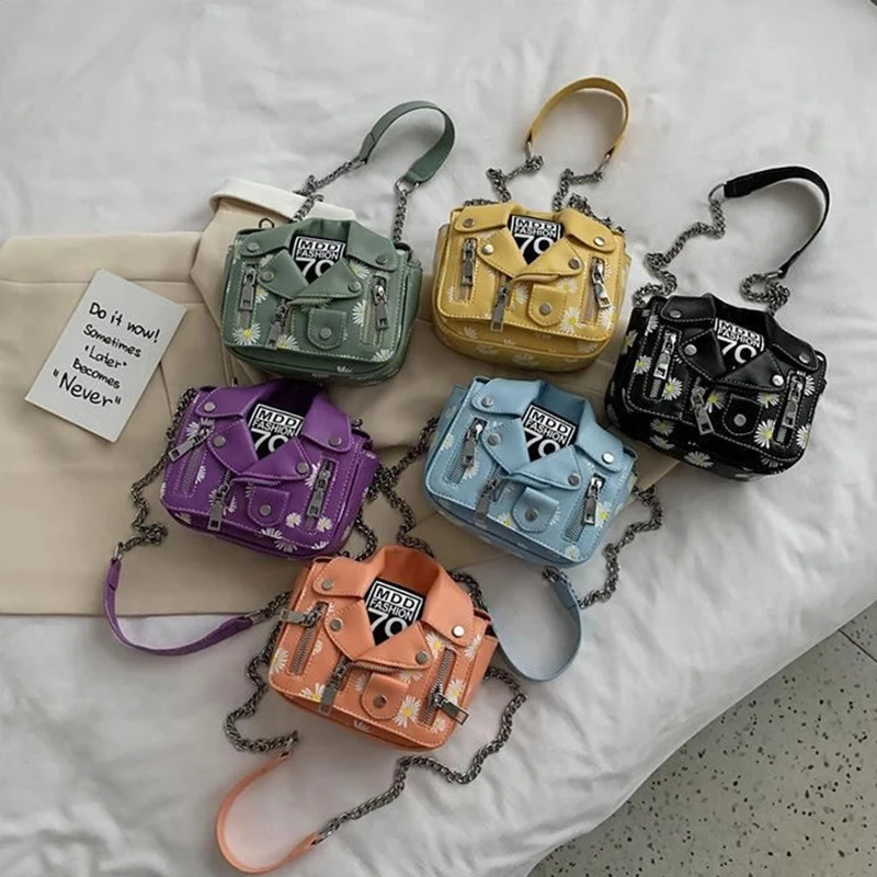 2020 Trendy Jacket Style Daisy Pattern Women Leather Fashion Purse Handbags Crossbody Shoulder Chain Bag
2020 Trendy Jacket Style Daisy Pattern Women Leather Fashion Purse Handbags Crossbody Shoulder Chain Bag
