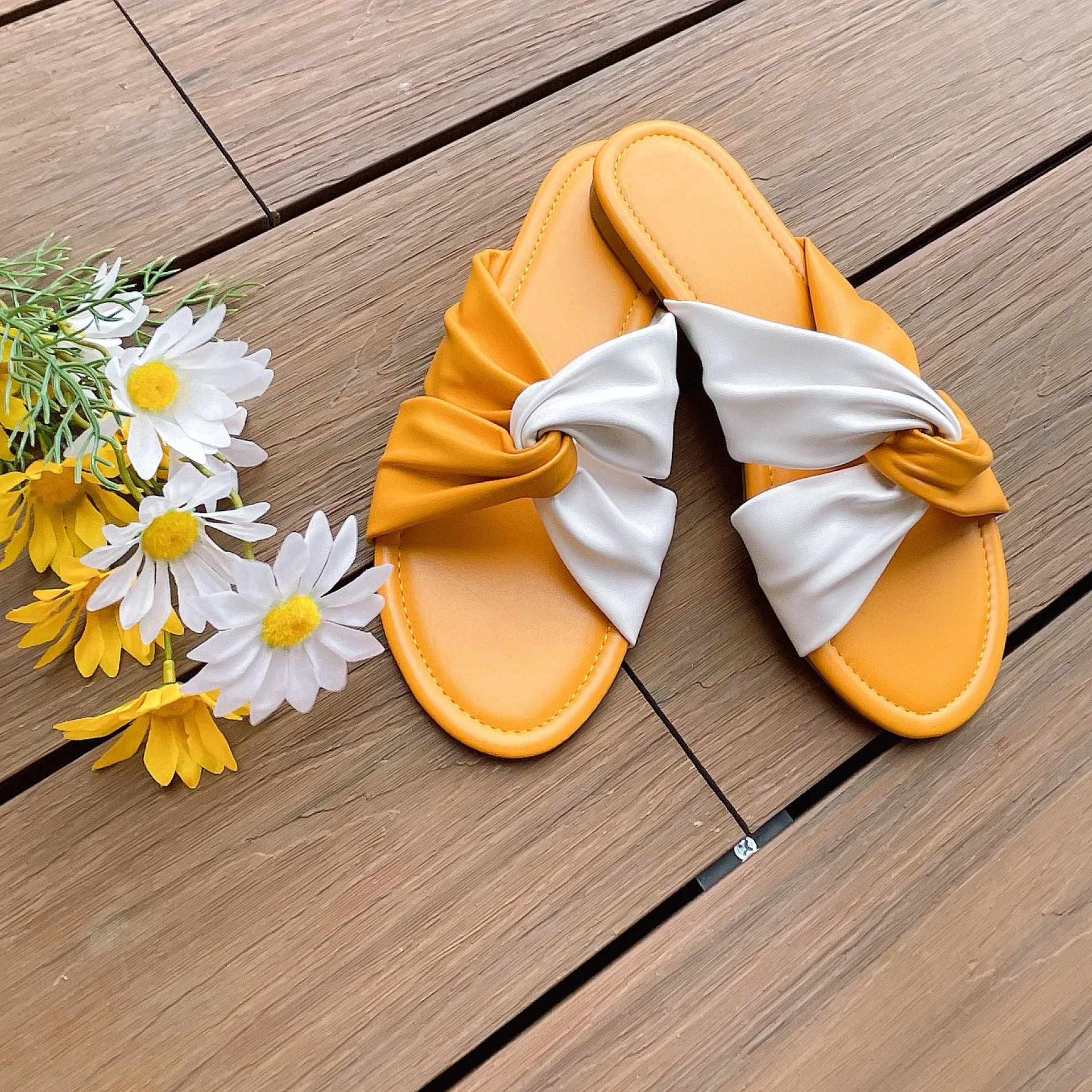 Summer Bowknot Breathable Slip On Casual Flat Slippers Sandals For Women, Red,black,yellow
Summer Bowknot Breathable Slip On Casual Flat Slippers Sandals For Women, Red,black,yellow