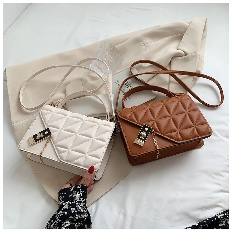 In Stock Personality Design Chains Women Retro Solid Color Diamond Plaid Bag Purses And Handbags For Ladies
In Stock Personality Design Chains Women Retro Solid Color Diamond Plaid Bag Purses And Handbags For Ladies