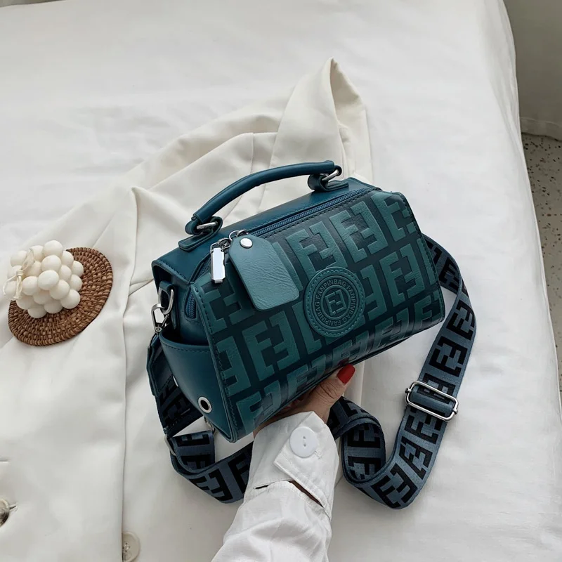 Bolsos mujer fashion crossbody fendii handbag woman leather hand bags designer purses and handbags famous brands
Bolsos mujer fashion crossbody fendii handbag woman leather hand bags designer purses and handbags famous brands