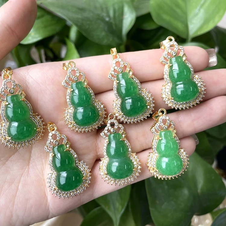 Jialin Jewelry wholesale cheap pendant gold plated green jade gourd bottle charm necklace
Jialin Jewelry wholesale cheap pendant gold plated green jade gourd bottle charm necklace