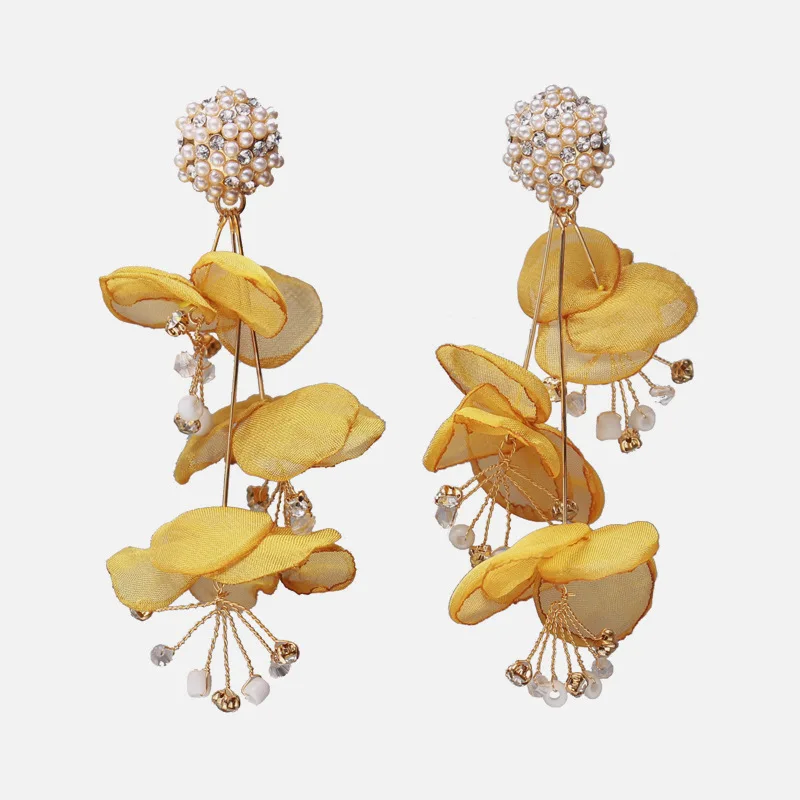 European and American exaggerated personalized rhinestone handmade flower lace earrings elegant Earrings, White/gold/colorful
European and American exaggerated personalized rhinestone handmade flower lace earrings elegant Earrings, White/gold/colorful