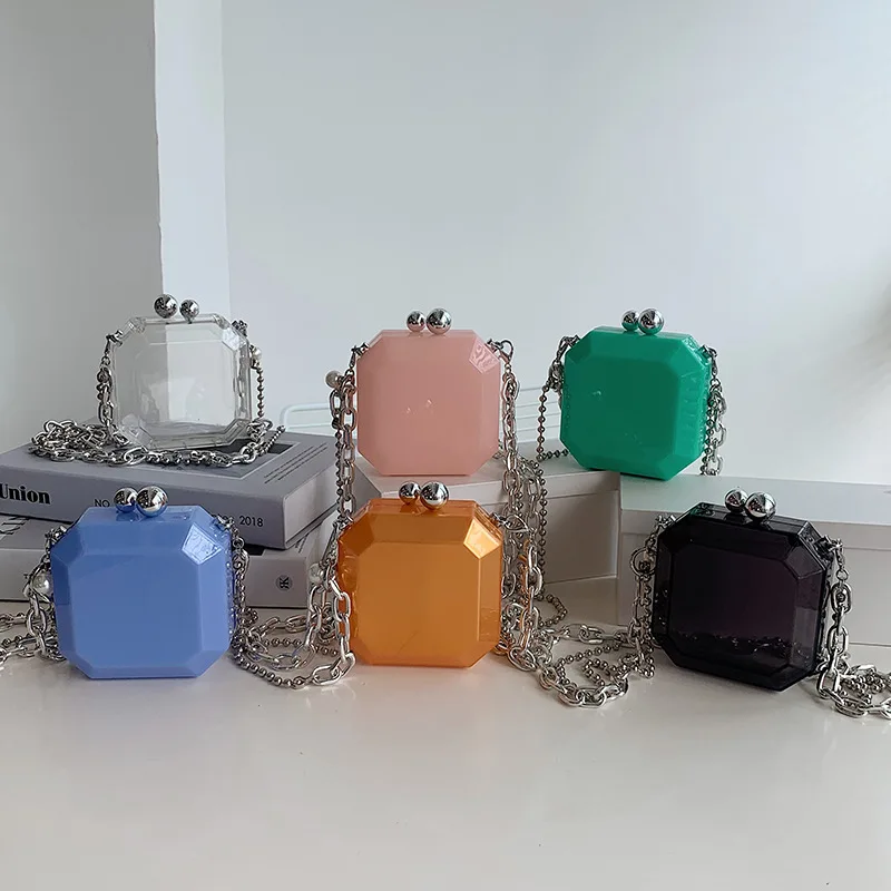 Creative Mini Lipstick Jelly Bag Women's Summer 2021 Fashionable Acrylic Shoulder Box Bag, Candy colors
Creative Mini Lipstick Jelly Bag Women's Summer 2021 Fashionable Acrylic Shoulder Box Bag, Candy colors