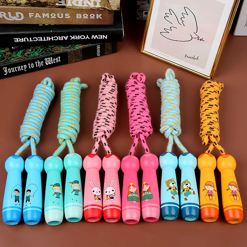 wholesale customized Adjustable saltare la corda wooden handle kids Skipping Jump Rope for heart with cotton rope springseil
wholesale customized Adjustable saltare la corda wooden handle kids Skipping Jump Rope for heart with cotton rope springseil