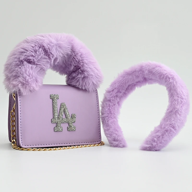 pearl women bags NY fur handbag purse with headband fashion designer plush furry women bag purse with fur head band set, Customized color
pearl women bags NY fur handbag purse with headband fashion designer plush furry women bag purse with fur head band set, Customized color