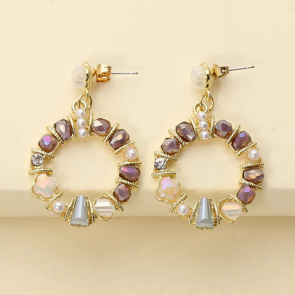Wholesale European Multi Design Transparent Crystal Hoop Earrings Pearl Flower Hollow Love Heart Drop Earrings For Gift
Wholesale European Multi Design Transparent Crystal Hoop Earrings Pearl Flower Hollow Love Heart Drop Earrings For Gift
