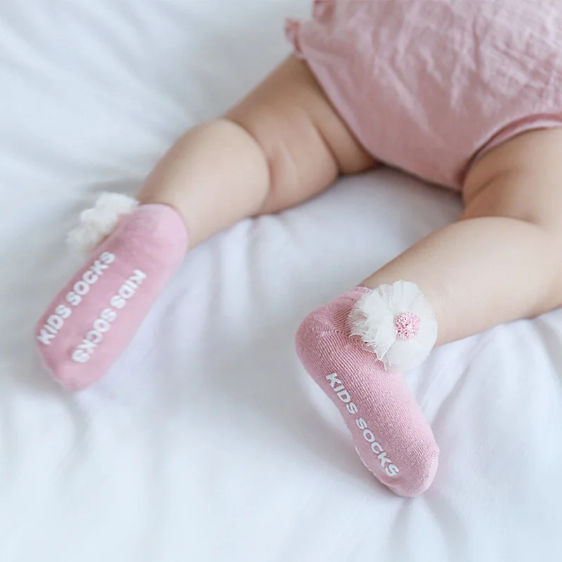 Infant baby socks Spring and summer fine cotton newborn children's socks Newborn baby loose mouth boat socks
Infant baby socks Spring and summer fine cotton newborn children's socks Newborn baby loose mouth boat socks