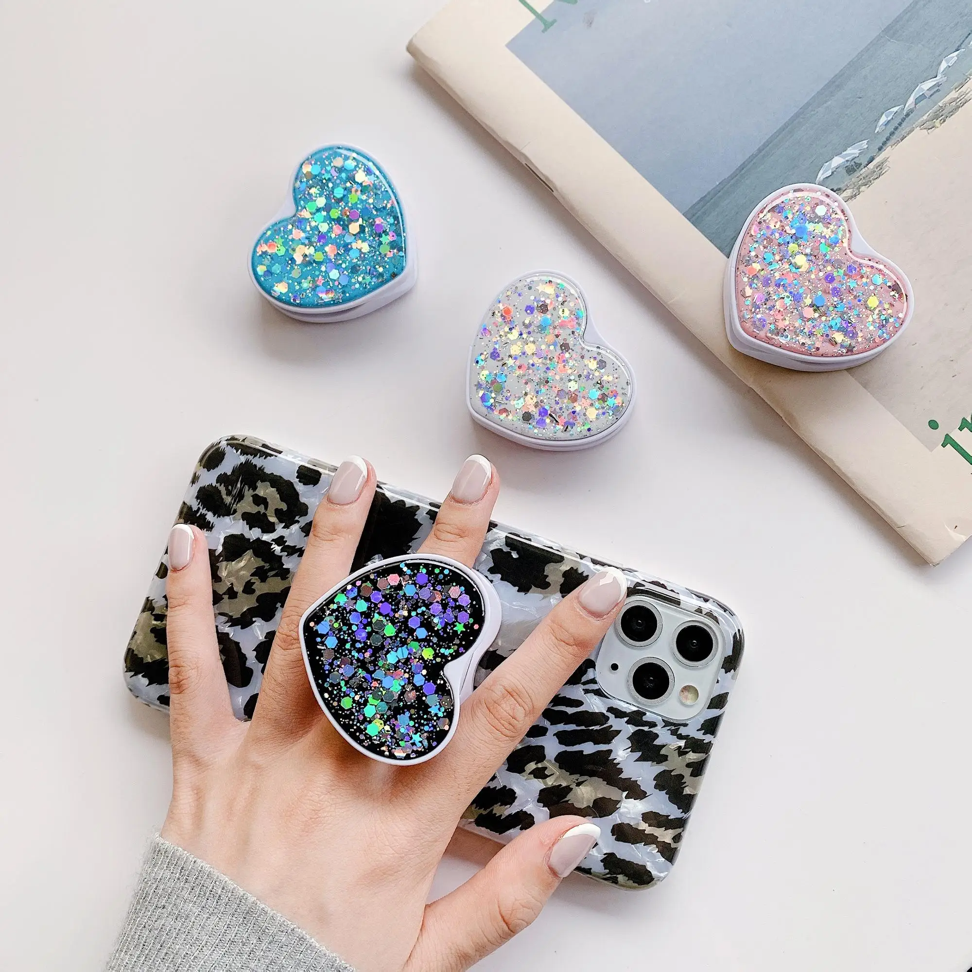 For iphone Samsung Huawei Xiaomi Redmi Phone Tablet Universal Love Glitter Fold Finger Grip Ring Stand Holder Bracket, As picture
For iphone Samsung Huawei Xiaomi Redmi Phone Tablet Universal Love Glitter Fold Finger Grip Ring Stand Holder Bracket, As picture