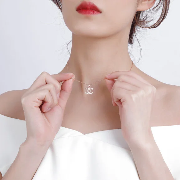 Fashion luxury free shipping 14k 18k rose gold moissanite earring necklace jewelry set
Fashion luxury free shipping 14k 18k rose gold moissanite earring necklace jewelry set