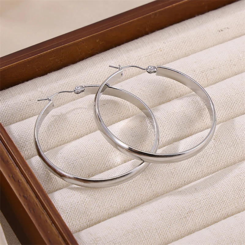 Statement Wholesale Custom Fashion Jewelry Vintage Large Hoop Earring for Women
Statement Wholesale Custom Fashion Jewelry Vintage Large Hoop Earring for Women