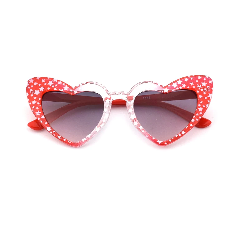 DOISYER 2021 Newest tremdy fashion kids fashion heart glasses summer children sunglasses for toddlers
DOISYER 2021 Newest tremdy fashion kids fashion heart glasses summer children sunglasses for toddlers