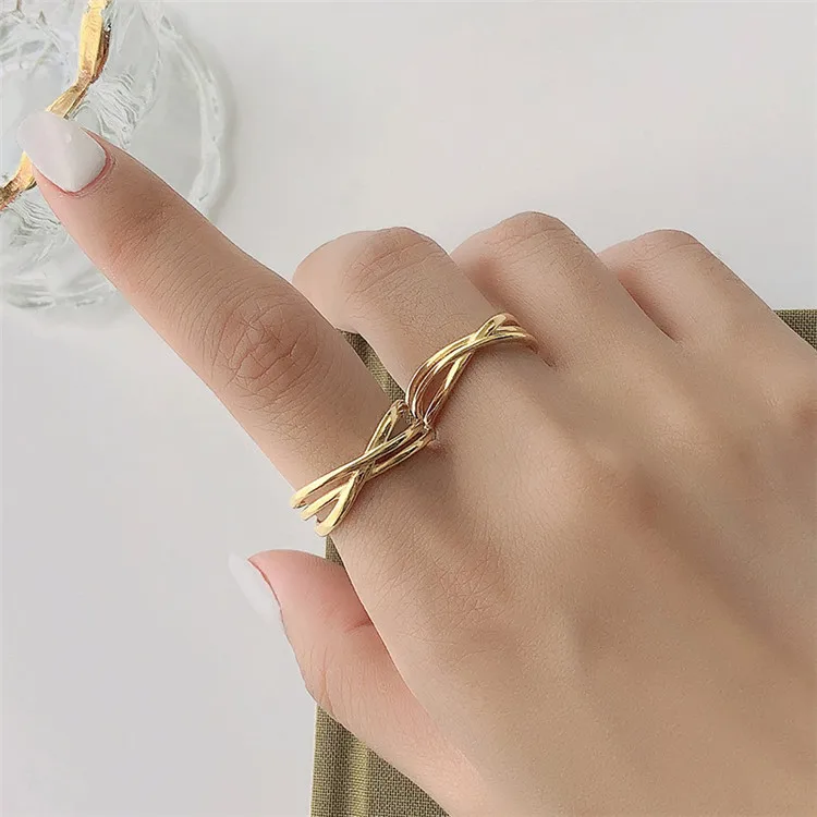 s925 sterling silver jewelry 2020 new couple rings interwoven men and women rings, Picture shows
s925 sterling silver jewelry 2020 new couple rings interwoven men and women rings, Picture shows