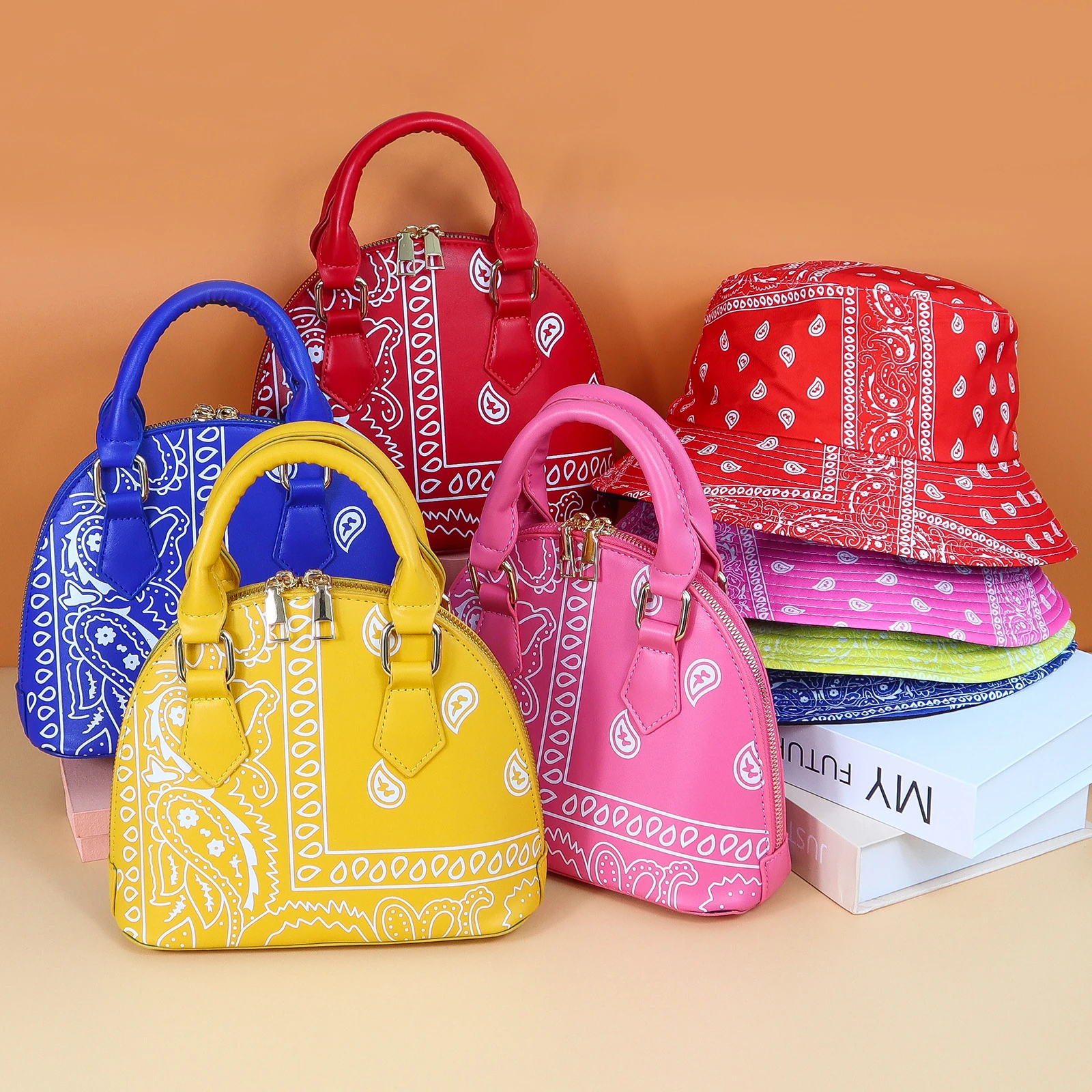 Factory Direct Sale Women 2021 Paisley Luxury Handbags Leather 3 Piece Handbag And Bucket Hat Set
Factory Direct Sale Women 2021 Paisley Luxury Handbags Leather 3 Piece Handbag And Bucket Hat Set