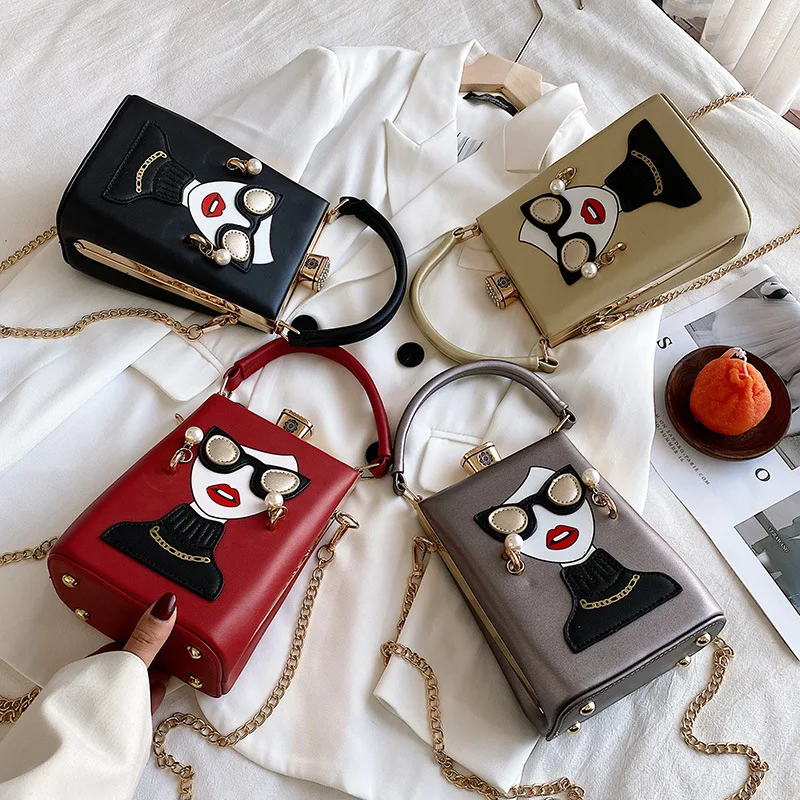 Unique design character printing women shoulder clutch bags girls purse kids handbags mini with chain, 4 colors
Unique design character printing women shoulder clutch bags girls purse kids handbags mini with chain, 4 colors
