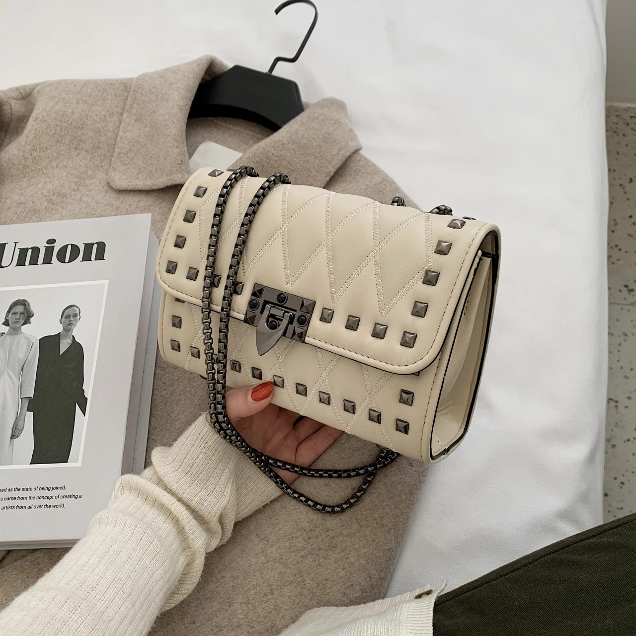 2021 hot selling handbag shoulder handbags for women bling handbags for women, Customized color 
2021 hot selling handbag shoulder handbags for women bling handbags for women, Customized color