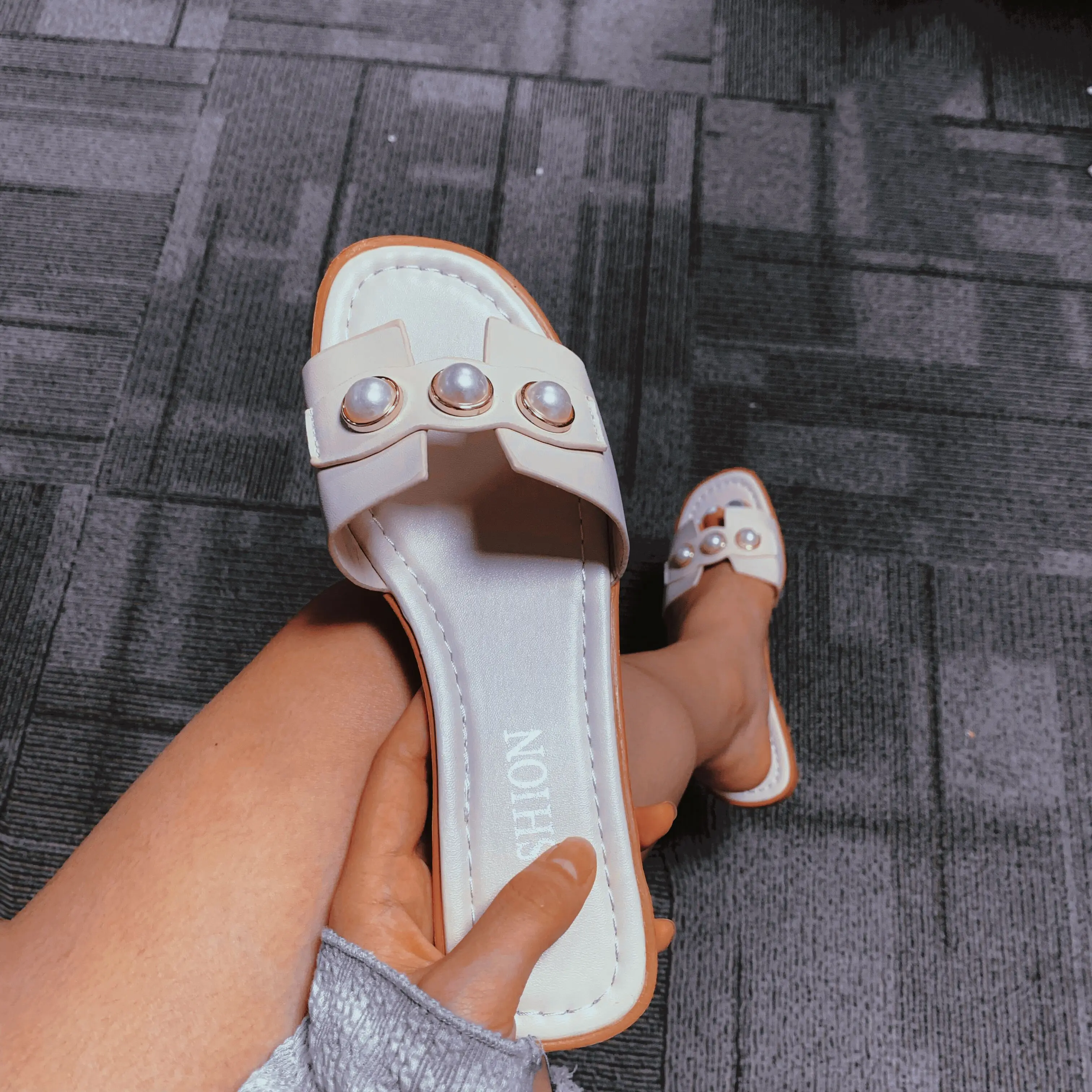 Fashion Wholesale Summer Beach Pearl Flat Sandals Casual Shoes For Women And Ladies, Black,beige
Fashion Wholesale Summer Beach Pearl Flat Sandals Casual Shoes For Women And Ladies, Black,beige