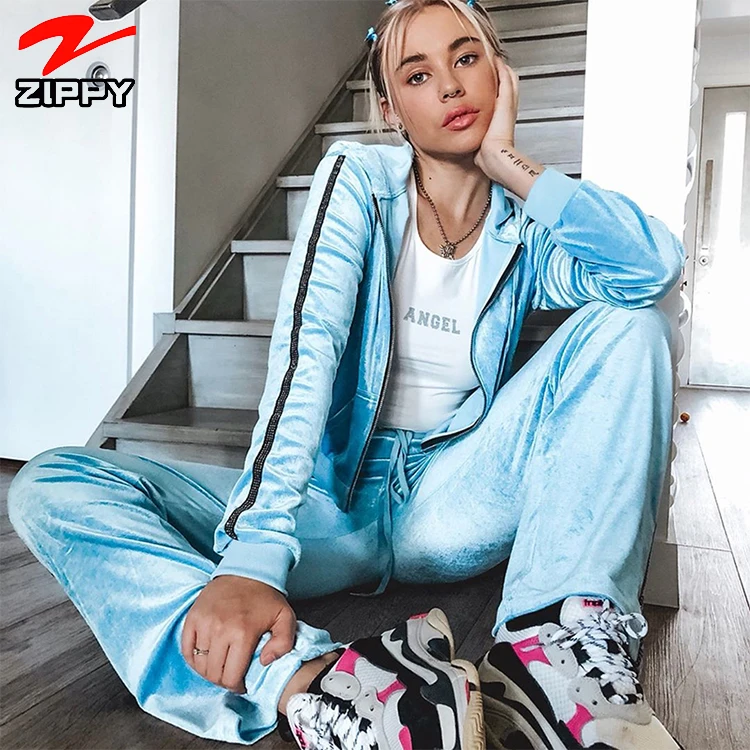 Custom logo ladies velour custom tracksui set zip up jogging sweatsuit velvet sweatsuit women velvet track suit for women hooded, Customized colors
Custom logo ladies velour custom tracksui set zip up jogging sweatsuit velvet sweatsuit women velvet track suit for women hooded, Customized colors