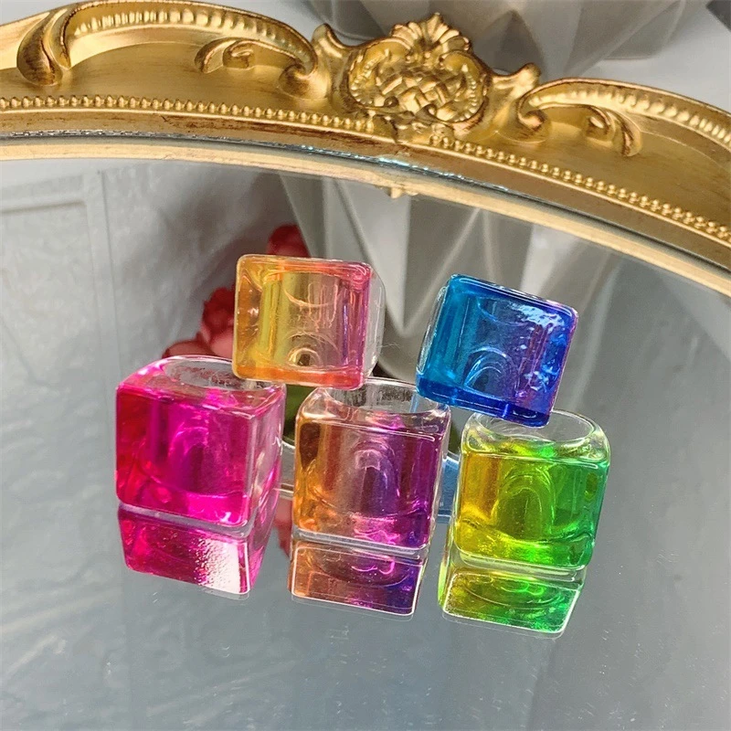2021 New Colorful Transparent Acrylic Resin Gradient Geometric Square Rings for Women Girls Party Travel Jewelry Gift, 5 colors
2021 New Colorful Transparent Acrylic Resin Gradient Geometric Square Rings for Women Girls Party Travel Jewelry Gift, 5 colors