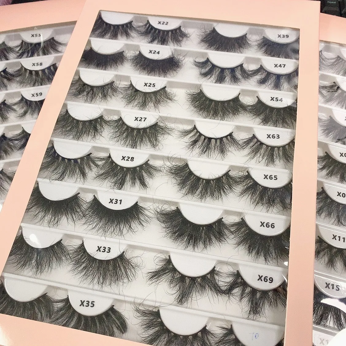 lashes 3D WHOLESALE vendor 25 mm fluffy mink lash box full strip lashes custom 25mm mink eyelash, Natural black
lashes 3D WHOLESALE vendor 25 mm fluffy mink lash box full strip lashes custom 25mm mink eyelash, Natural black