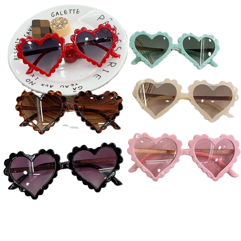 2020 Heart Kids Sunglasses Fashion New Love Plastic Pink Sunglasses Girls Boys UV400 Sunglasses
2020 Heart Kids Sunglasses Fashion New Love Plastic Pink Sunglasses Girls Boys UV400 Sunglasses