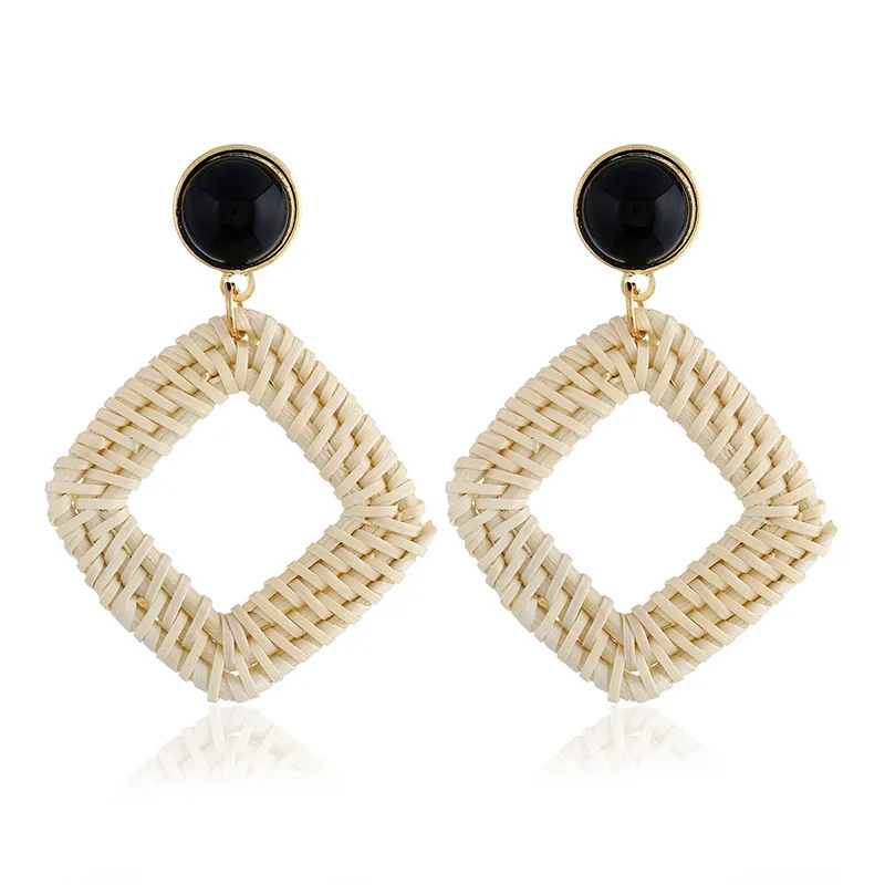 High Quality Women Simple Square Earrings Geometric Shape Hand-Woven Electroplated Earrings, Picture shows
High Quality Women Simple Square Earrings Geometric Shape Hand-Woven Electroplated Earrings, Picture shows