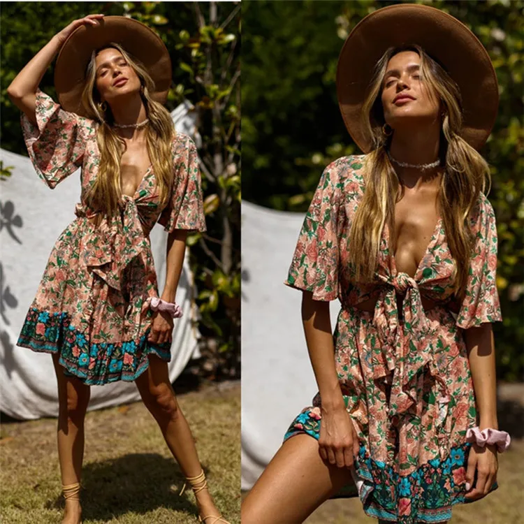 Sexy Flare Sleeve Floral Print V-neck Lace-up Crop Top Bodycon Short casual boho dress women summer dress, Customized color
Sexy Flare Sleeve Floral Print V-neck Lace-up Crop Top Bodycon Short casual boho dress women summer dress, Customized color