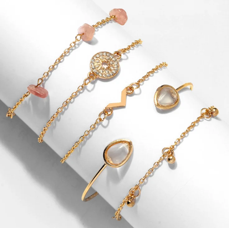 new Japanese and Korean sweet simple bracelet five-piece suit turtle crystal love beaded bracelet
new Japanese and Korean sweet simple bracelet five-piece suit turtle crystal love beaded bracelet
