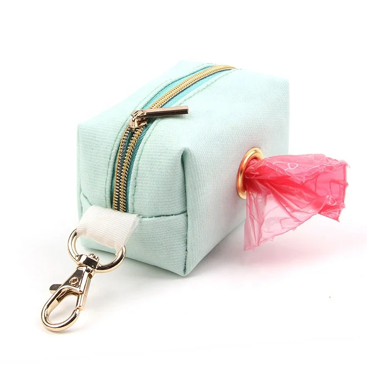 FEON Dropshipping Dog Poop Bags Dispenser Waterproof Nylon Small Pet Waste Bag Holder for Amzon Hot selling Preloved Dogbags
FEON Dropshipping Dog Poop Bags Dispenser Waterproof Nylon Small Pet Waste Bag Holder for Amzon Hot selling Preloved Dogbags