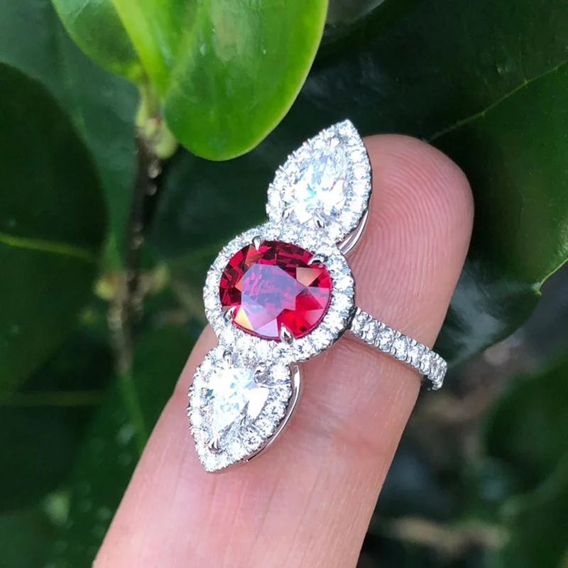 Female Exquisite Crystal Wedding Engagement Fashion Ring Symmetry Red Zircon Rings For Women
Female Exquisite Crystal Wedding Engagement Fashion Ring Symmetry Red Zircon Rings For Women