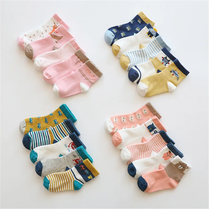 5Pairs/pack High quality baby socks for kids autumn and winter new design baby socks Cute cartoon socks
5Pairs/pack High quality baby socks for kids autumn and winter new design baby socks Cute cartoon socks