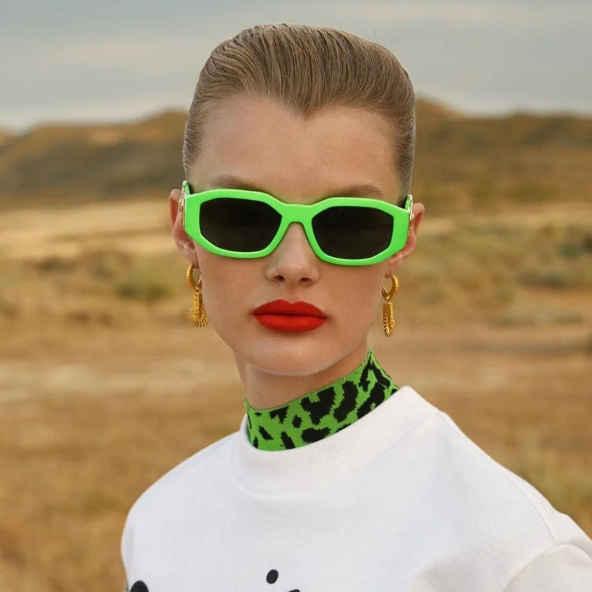 2020 new arrival small sun shades popular wholesale custom logo irregular glasses frame personality women sunglasses
2020 new arrival small sun shades popular wholesale custom logo irregular glasses frame personality women sunglasses