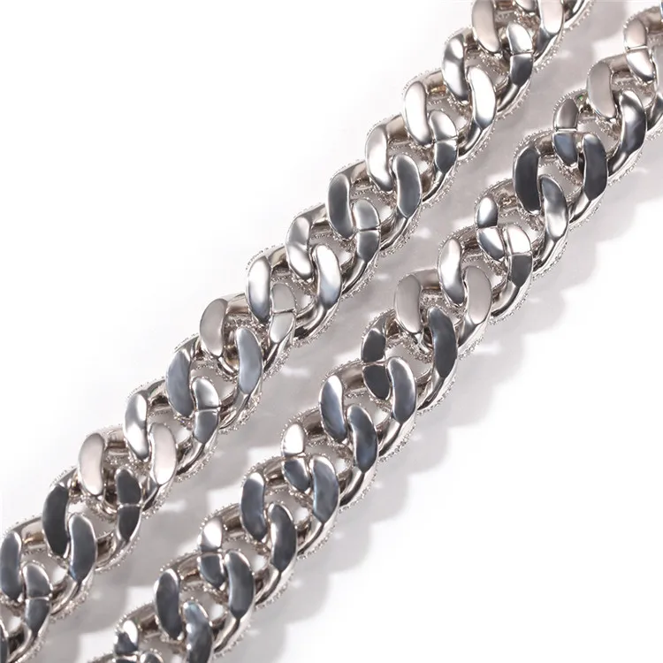 High quality 14mm thick zircon hip hop choker cuban ice out copper chain fashion fully jewelled necklace, Mix color or custom colors
High quality 14mm thick zircon hip hop choker cuban ice out copper chain fashion fully jewelled necklace, Mix color or custom colors