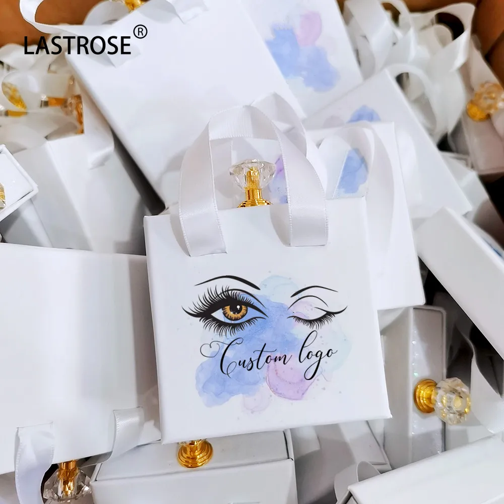 White Lash Boxes private label eyelash box packaging false eyelash box wholesale mink lashes custom packaging
White Lash Boxes private label eyelash box packaging false eyelash box wholesale mink lashes custom packaging