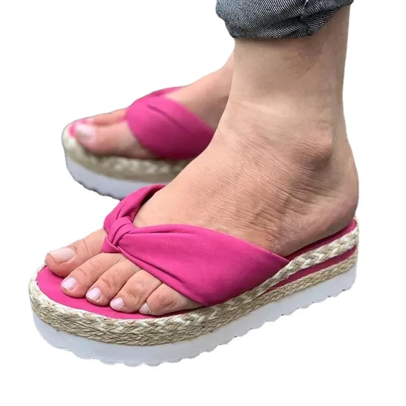 Factory Sale Fashion Casual Ladies Sandals And Slippers Solid Color Suede Flip Flops Waterproof Platform Women Sandals
Factory Sale Fashion Casual Ladies Sandals And Slippers Solid Color Suede Flip Flops Waterproof Platform Women Sandals