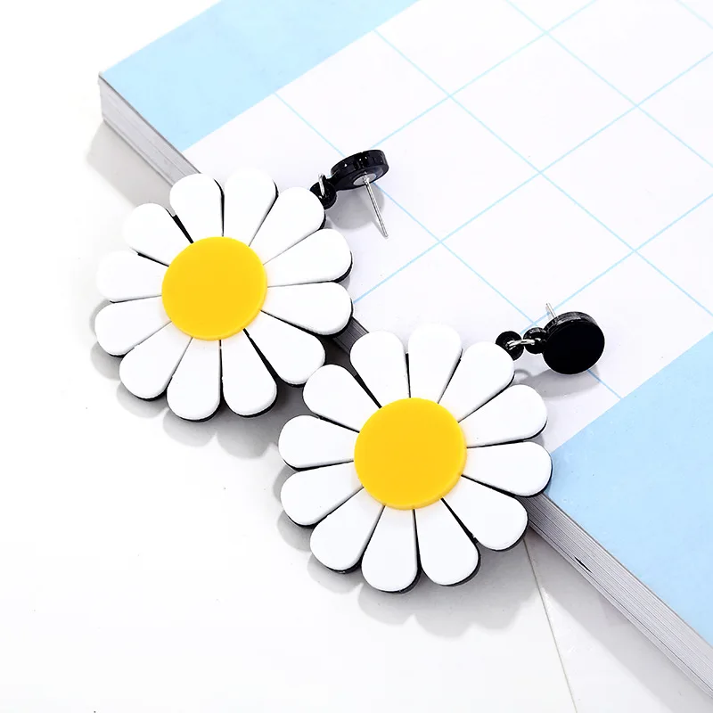 Wholesale 2021 new fashion designer popular luxury brand jewelry earrings letter c earrings for women, Picture shows
Wholesale 2021 new fashion designer popular luxury brand jewelry earrings letter c earrings for women, Picture shows
