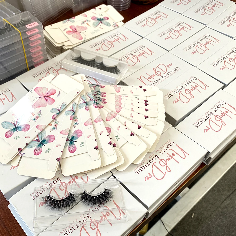 Custom Private Label 20 MM Lashes Hand-Made Natural Eyelashes Mink 3D 20 MM Mink Lahes Wholesale with Eyelash Packaging Box, Black color
Custom Private Label 20 MM Lashes Hand-Made Natural Eyelashes Mink 3D 20 MM Mink Lahes Wholesale with Eyelash Packaging Box, Black color